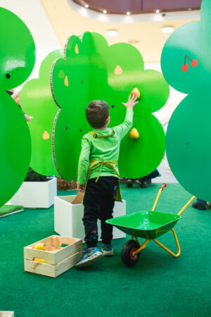 Events: King Cross 2023, Mini Farm 8