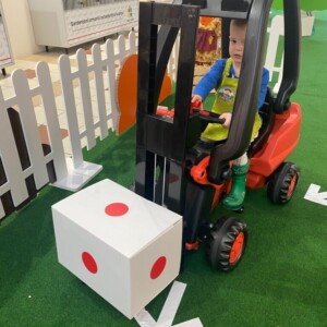 Events: King Cross 2023, Mini Farm 5